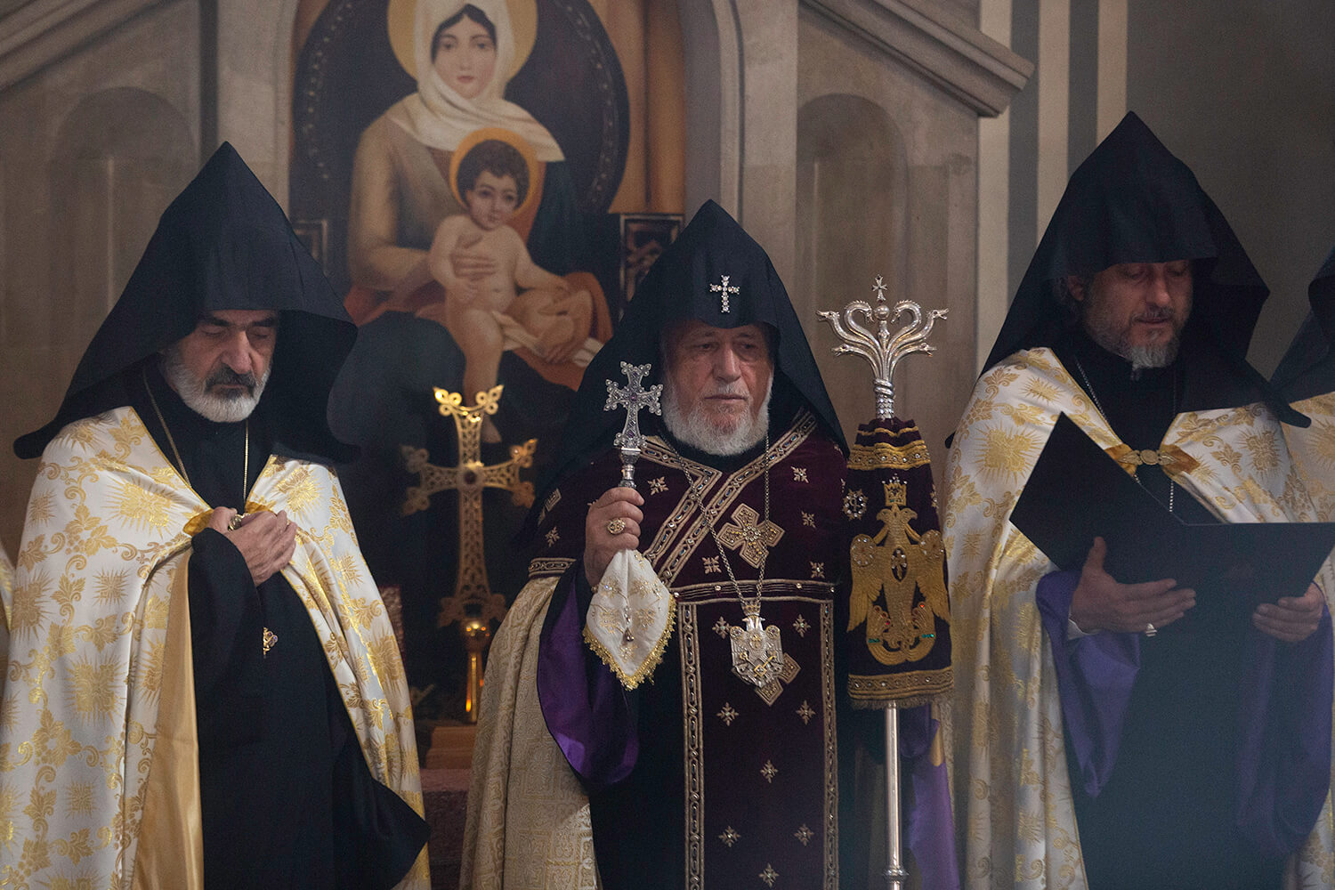 Ամենայն Հայոց Հայրապետն այցելեց Ջերմուկ քաղաք (նկարներ) 18 06.10 4