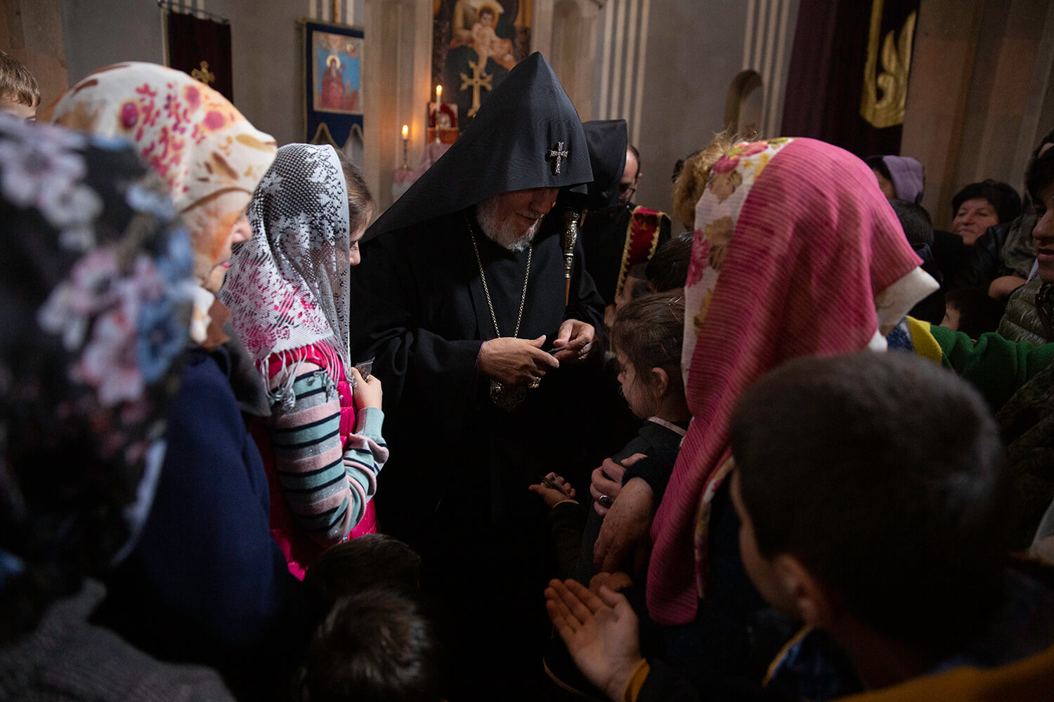 Ամենայն Հայոց Հայրապետն այցելեց Ջերմուկ քաղաք (նկարներ) 25 13.10