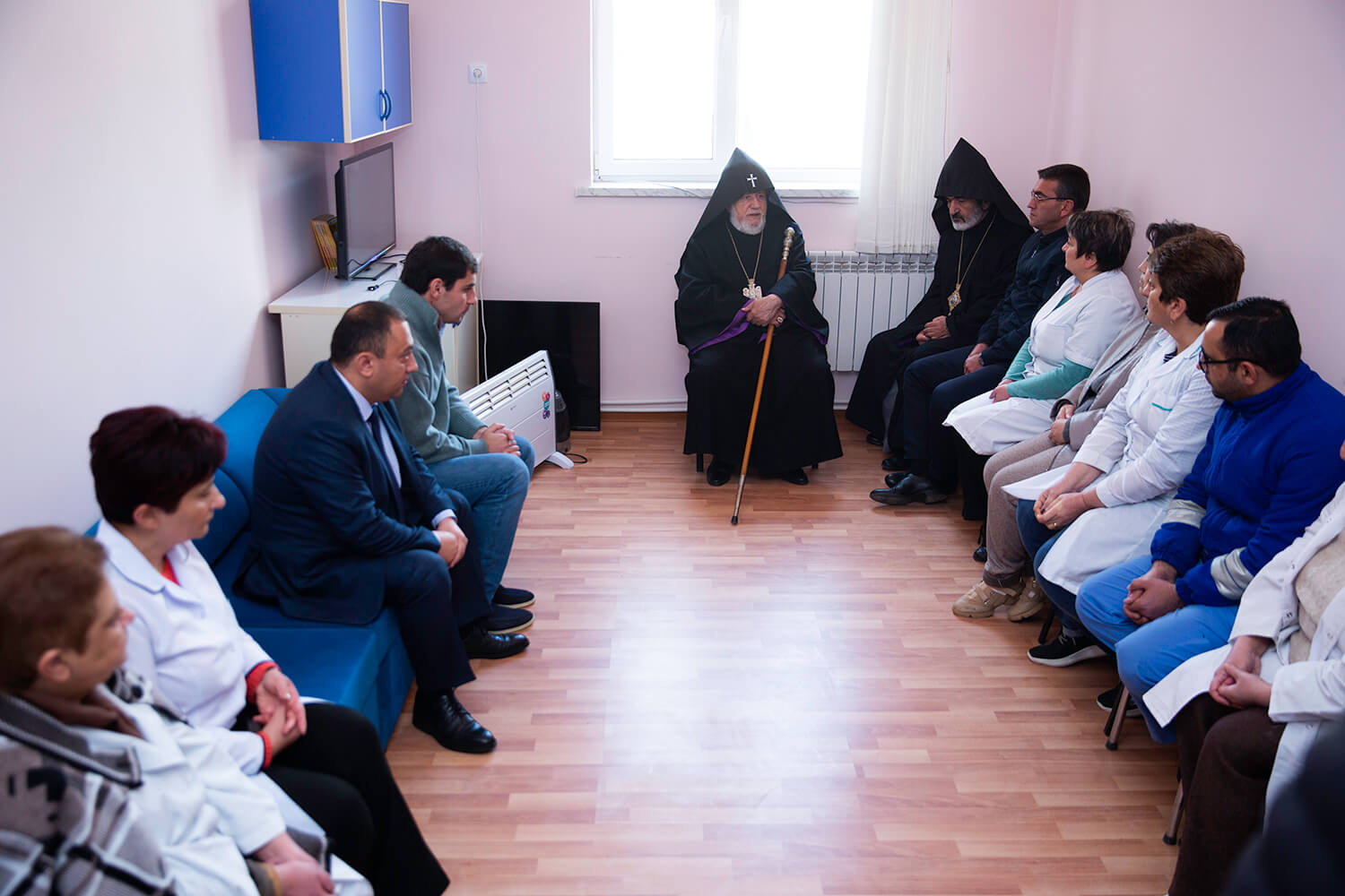 Ամենայն Հայոց Հայրապետն այցելեց Ջերմուկ քաղաք (նկարներ) 30 18.10