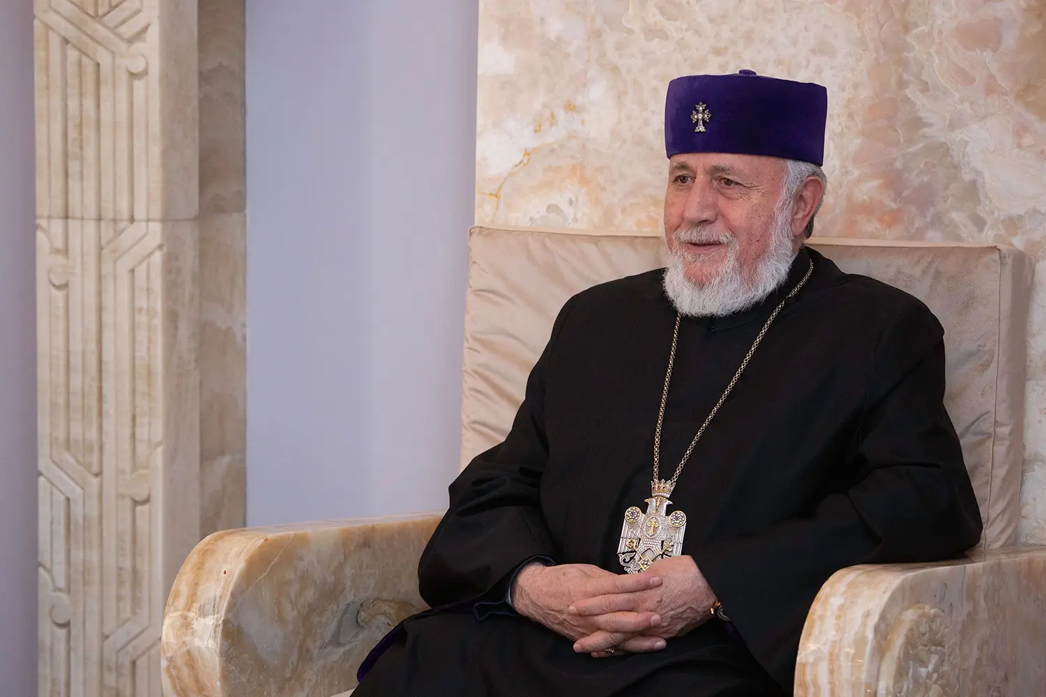 Mayr Atori ashkhtakicner 04