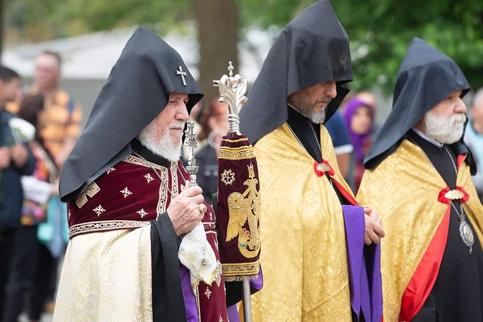 Հայոց Ցեղասպանության սուրբ նահատակների ոգեկոչման արարողությունները Մայր Աթոռ Սուրբ Էջմիածնում (նկարներ) 25 Ceghaspanutyan vogekochum 14