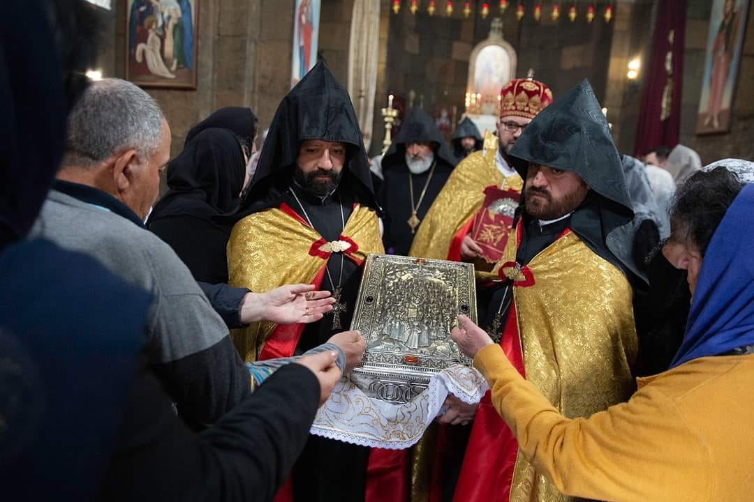 Հայոց Ցեղասպանության սուրբ նահատակների ոգեկոչման արարողությունները Մայր Աթոռ Սուրբ Էջմիածնում (նկարներ) 15 Ceghaspanutyan vogekochum 4
