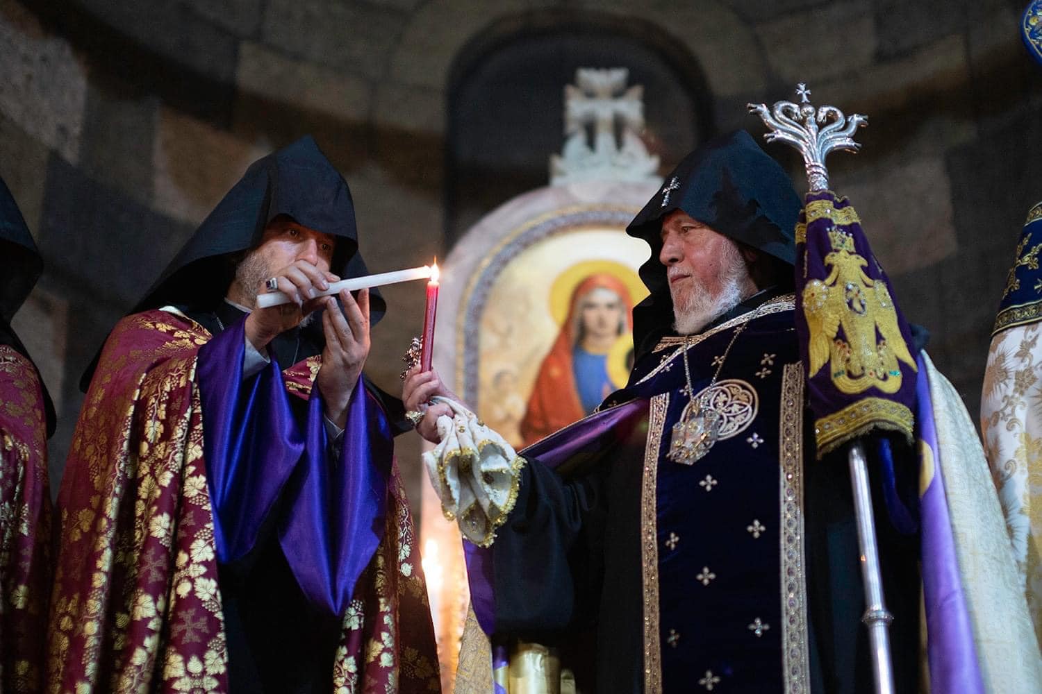 Սուրբ Հարության Ճրագալույցի Պատարագը Սուրբ Գայանե վանքում 25 chragaluyts 14