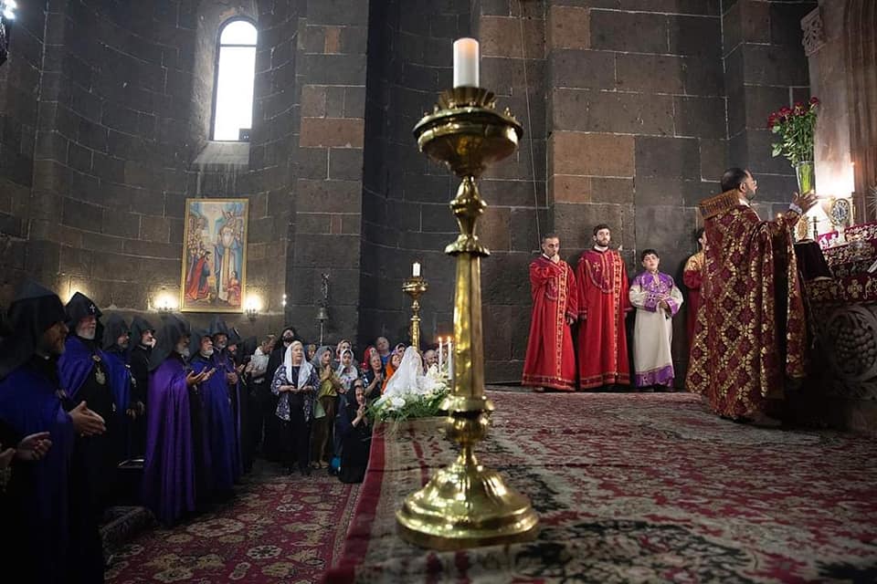 Տոնախմբվեց Սուրբ Հռիփսիմյանց կույսերի հիշատակը (նկարներ) 28 Hripsimyanc kuyser 17