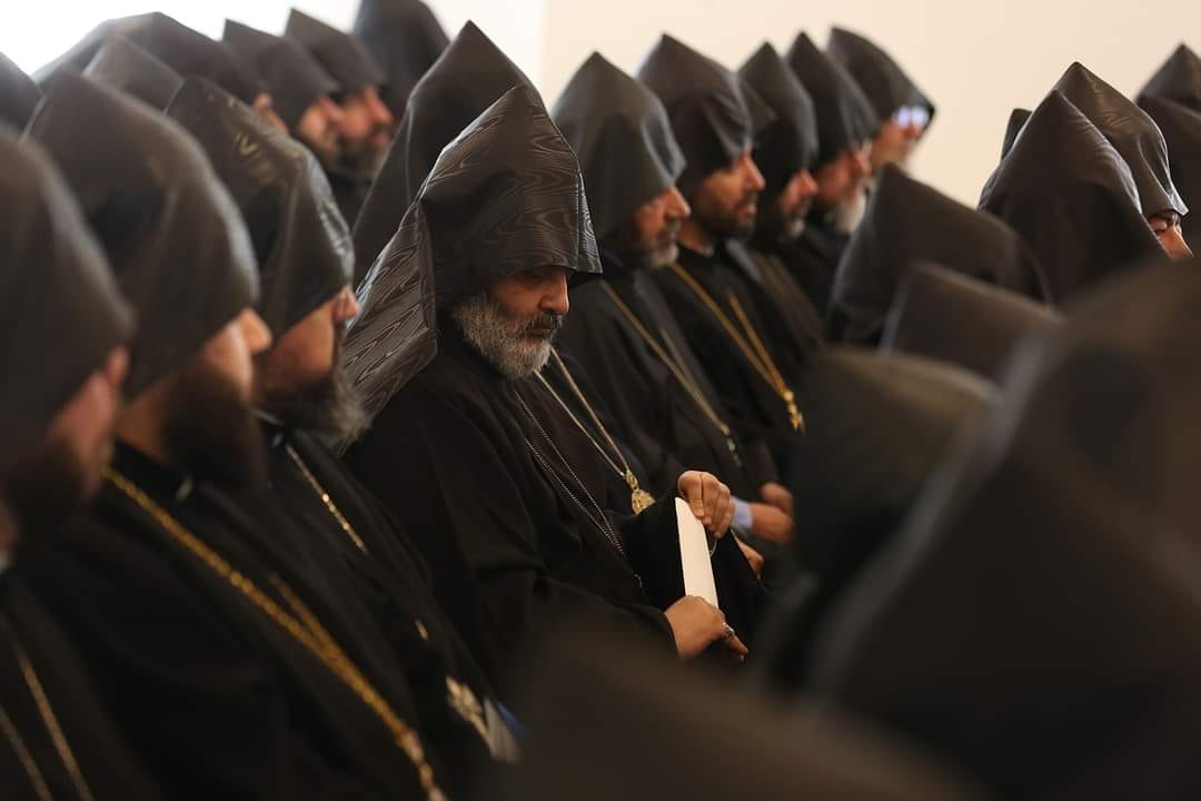 Եկեղեցին չունի որևէ այլ շահ, քան այն, որ բխում է Աստծո հանդեպ, հայրենիքի և ժողովրդի հանդեպ պատասխանատվությունից. Գարեգին Բ Ամենայն Հայոց Կաթողիկոս 19 Mibanakan hamagumar 8