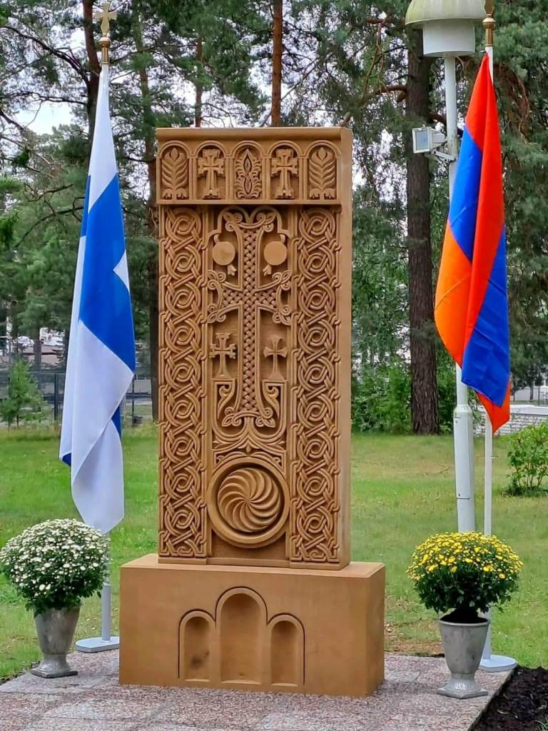 Ֆինլանդիայի Էսպո քաղաքում տեղի է ունեցել խաչքարի օրհնության և օծման արարողություն (նկարներ) 12 Khachqar Filadelfia 1