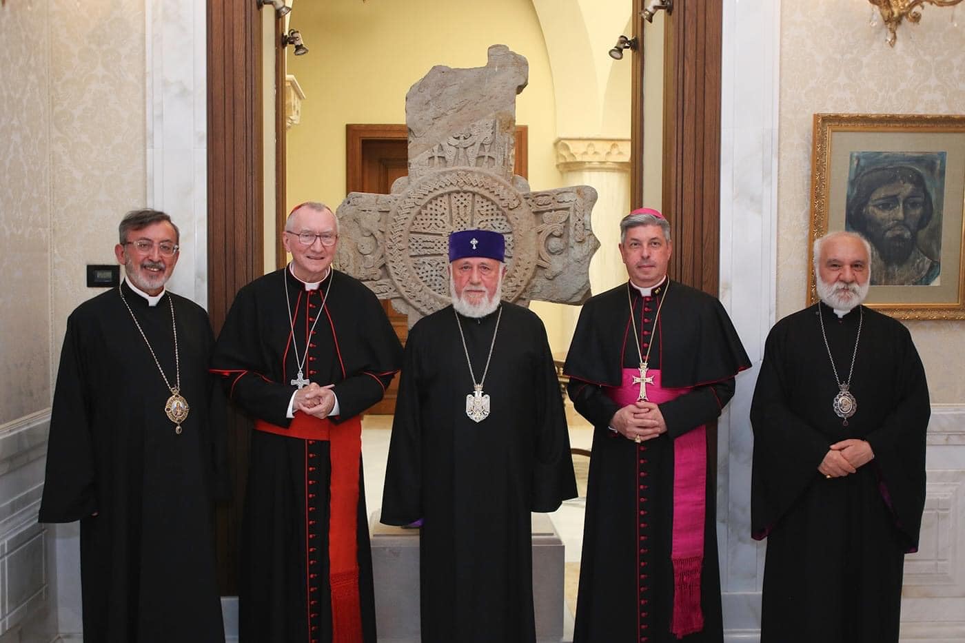 Ամենայն Հայոց Կաթողիկոսն ընդունեց Վատիկանի պետքարտուղարին 13 Vatikani petqartughar 2