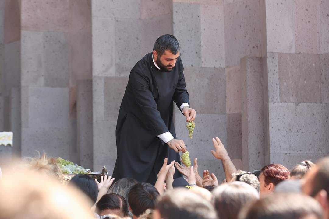 Սուրբ Աստվածածնի Վերափոխման տոնը Մայր Աթոռ Սուրբ Էջմիածնում (նկարներ) 24 Verapokhum 13