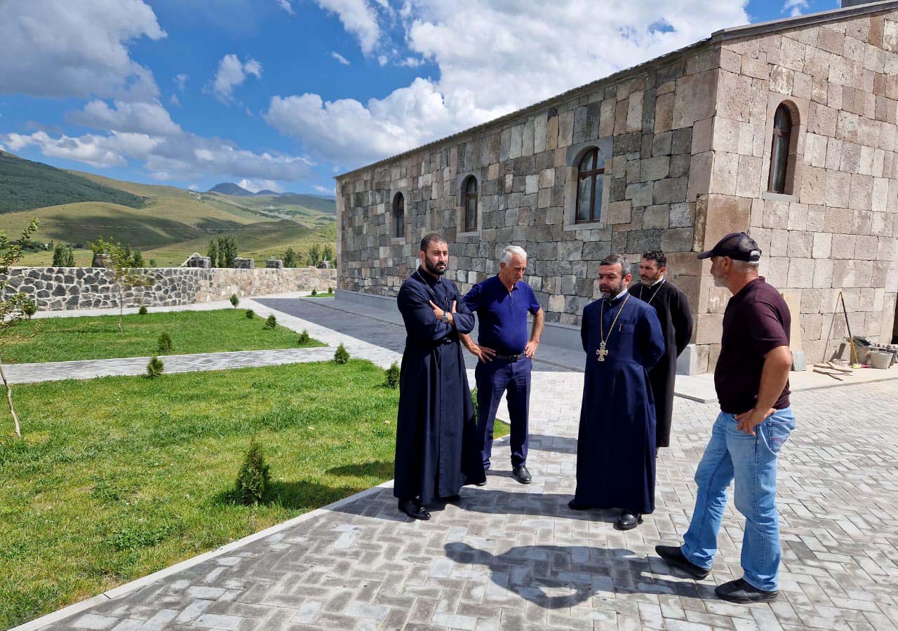 Վիրահայոց թեմի գործող եկեղեցիների շարքը կհամալրվի ևս երկու վերակառուցվող եկեղեցիներով (նկարներ) 13 Virahayoc tem 21.02
