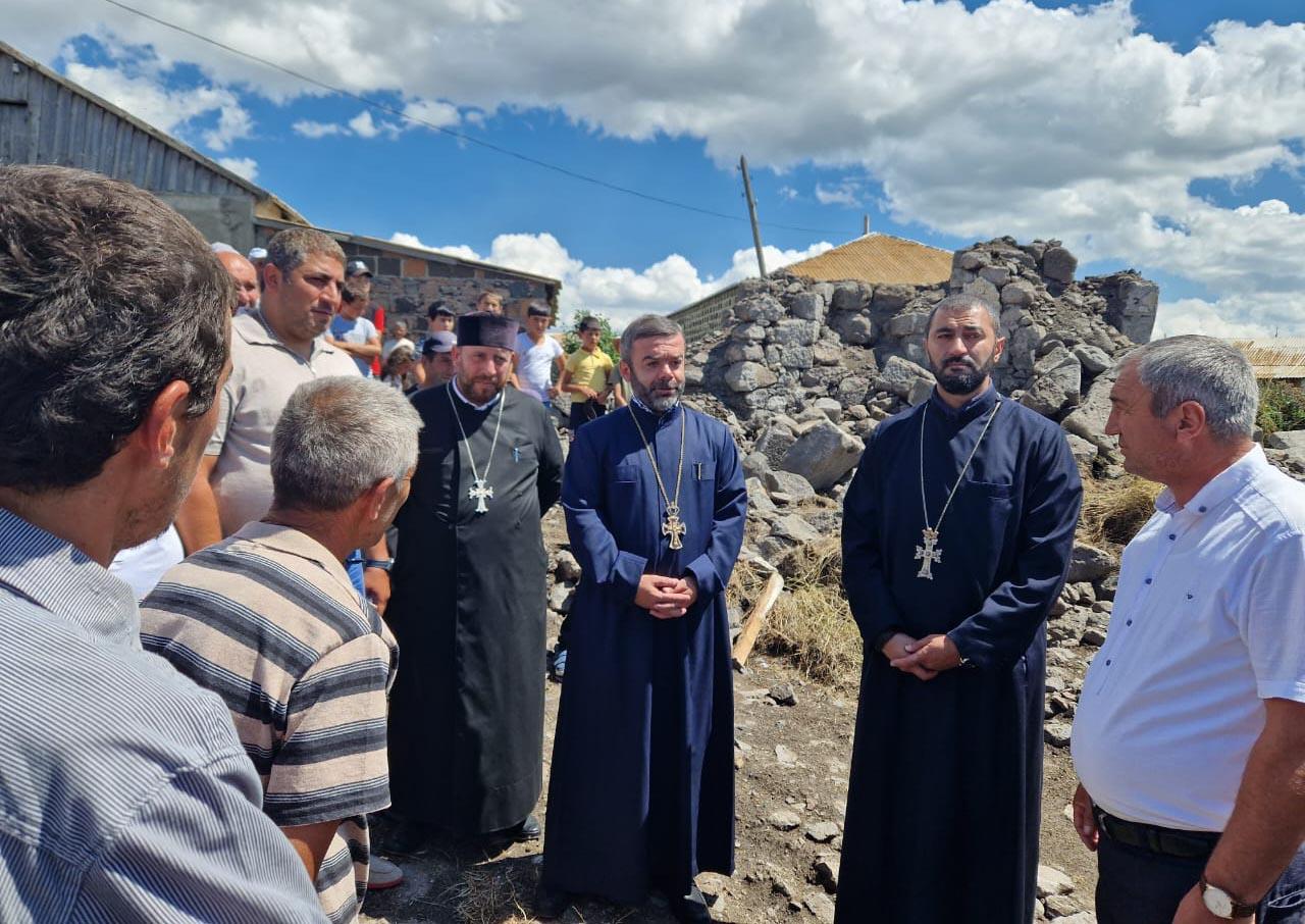 Վիրահայոց թեմի գործող եկեղեցիների շարքը կհամալրվի ևս երկու վերակառուցվող եկեղեցիներով (նկարներ) 15 Virahayoc tem 21.04