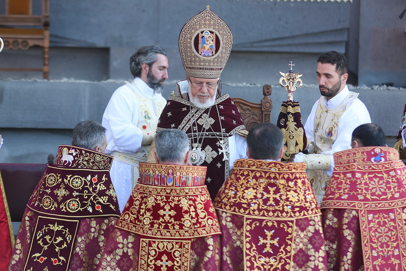 Եպիսկոպոսական ձեռնադրություն և օծում Մայր Աթոռ Սուրբ Էջմիածնում (նկարներ) 19 EPS dzernadrutyun 10