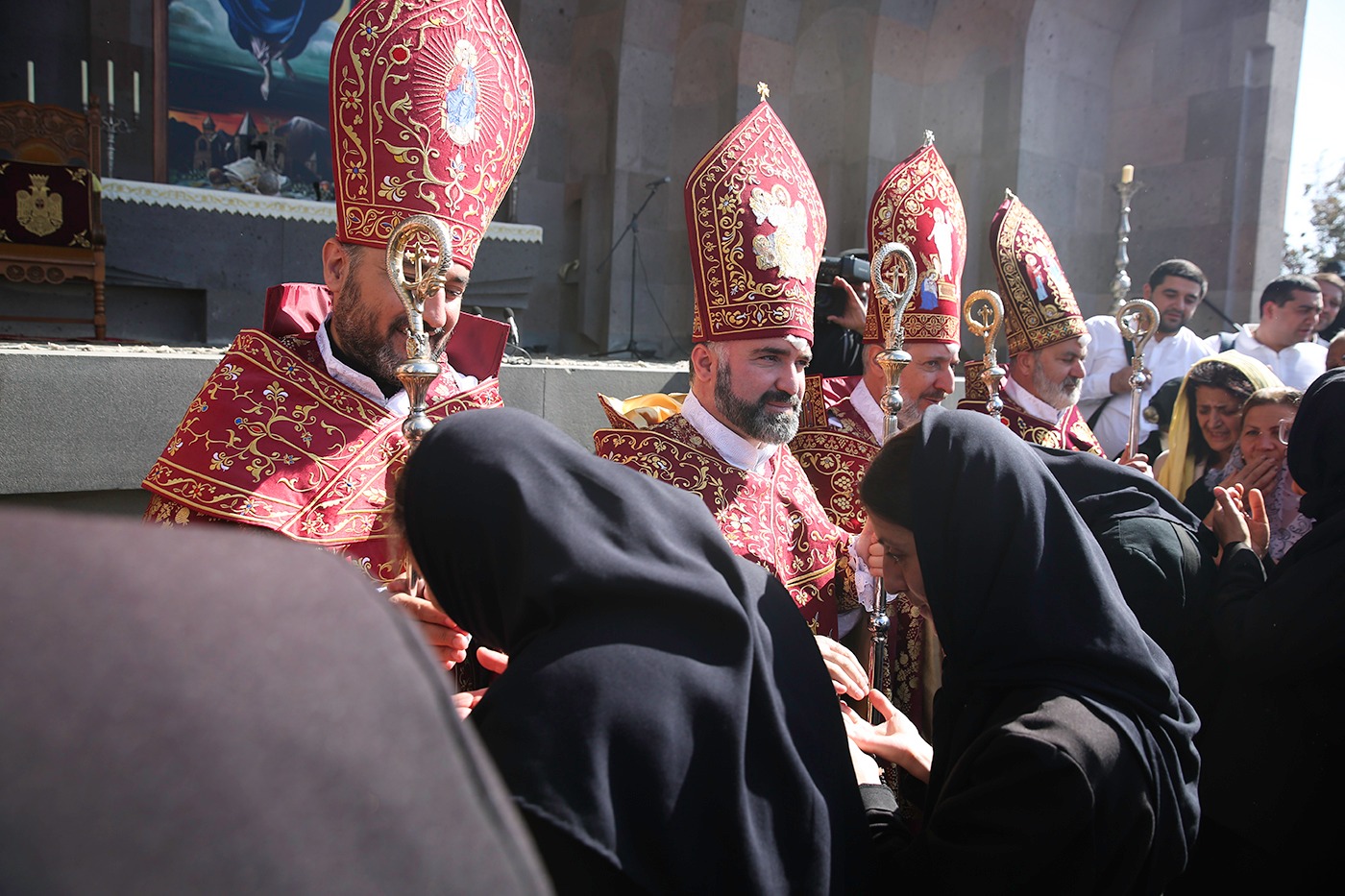 Եպիսկոպոսական ձեռնադրություն և օծում Մայր Աթոռ Սուրբ Էջմիածնում (նկարներ) 37 EPS dzernadrutyun 28