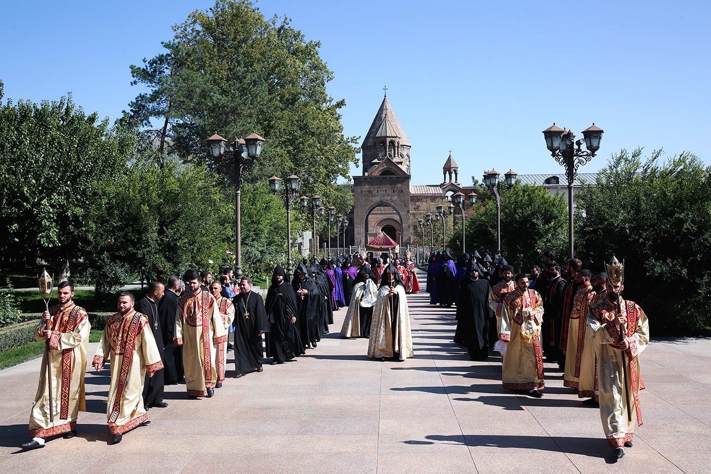 Եպիսկոպոսական ձեռնադրություն և օծում Մայր Աթոռ Սուրբ Էջմիածնում (նկարներ) 40 EPS dzernadrutyun 31