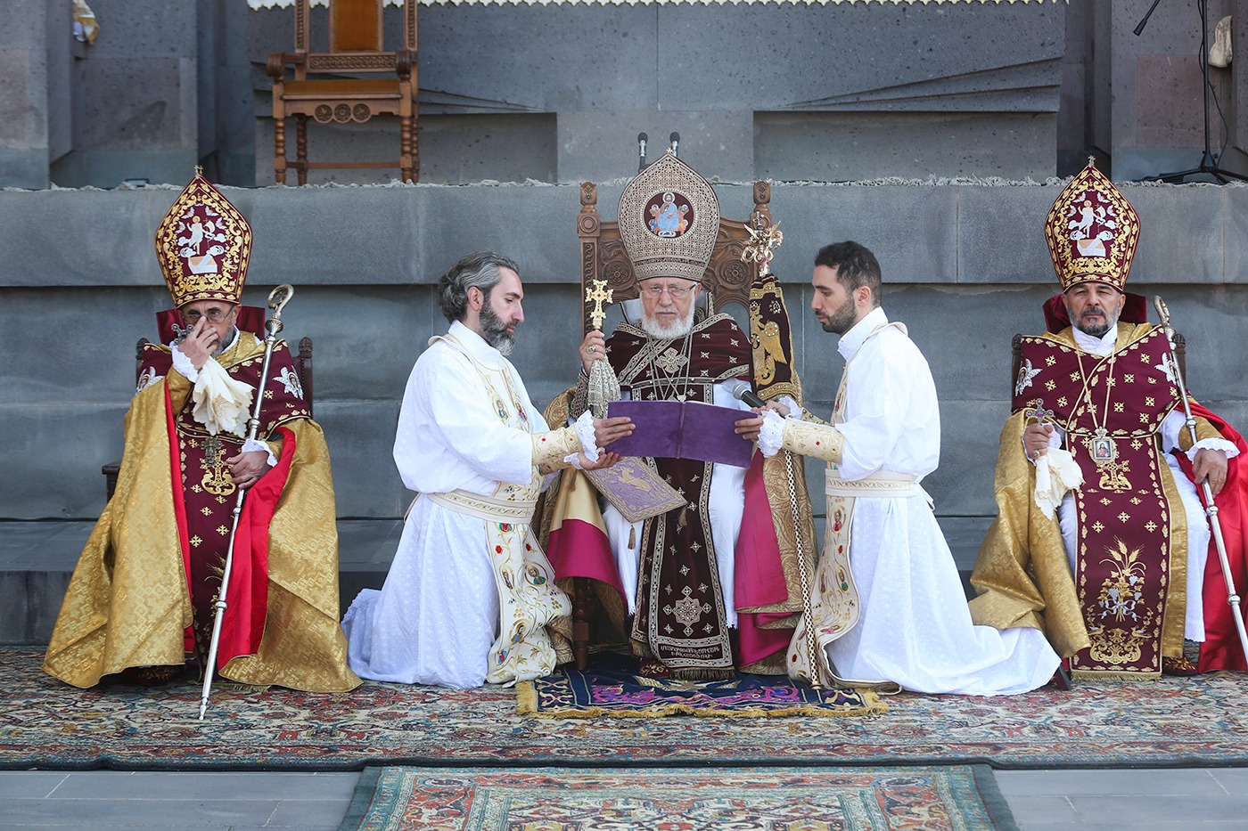 Եպիսկոպոսական ձեռնադրություն և օծում Մայր Աթոռ Սուրբ Էջմիածնում (նկարներ) 16 EPS dzernadrutyun 7