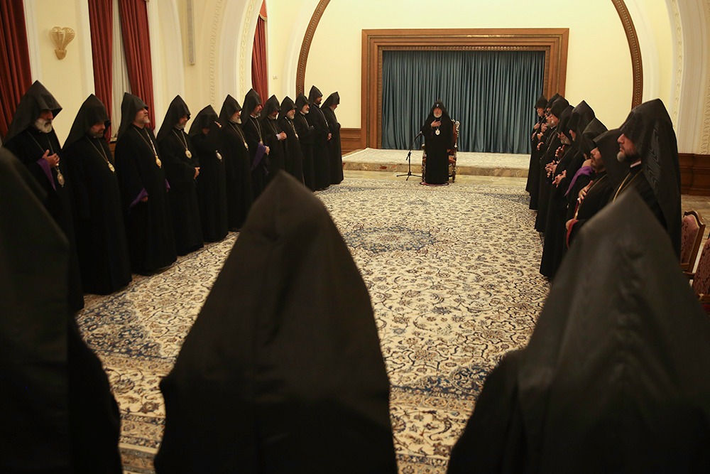 Episkoposac joghov 35