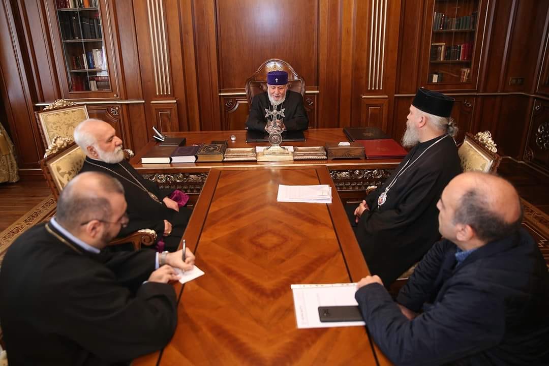 Ամենայն Հայոց Կաթողիկոսն ընդունեց Կիպրոսի արքեպիսկոպոսի օգնականին 12 Kiprosi arepiskoposi ognakan 1