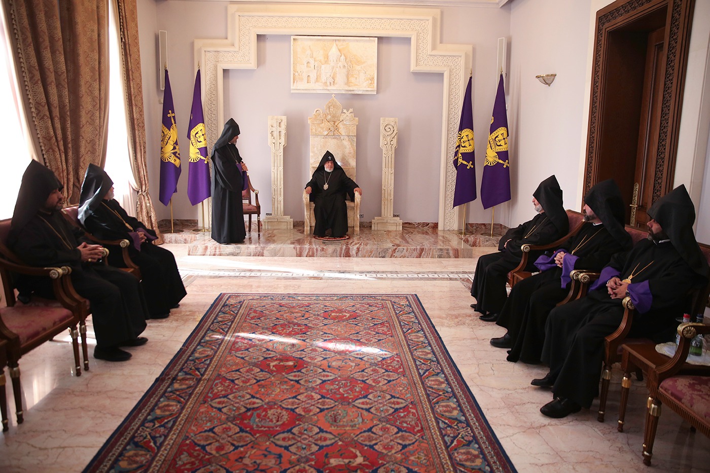 Ամենայն Հայոց Կաթողիկոսն ընդունեց նորաօծ եպիսկոպոսներին (նկարներ) 13 Noraots episkoposner 2