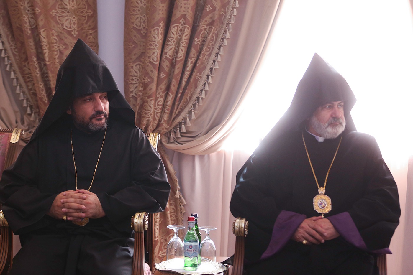 Ամենայն Հայոց Կաթողիկոսն ընդունեց նորաօծ եպիսկոպոսներին (նկարներ) 15 Noraots episkoposner 4