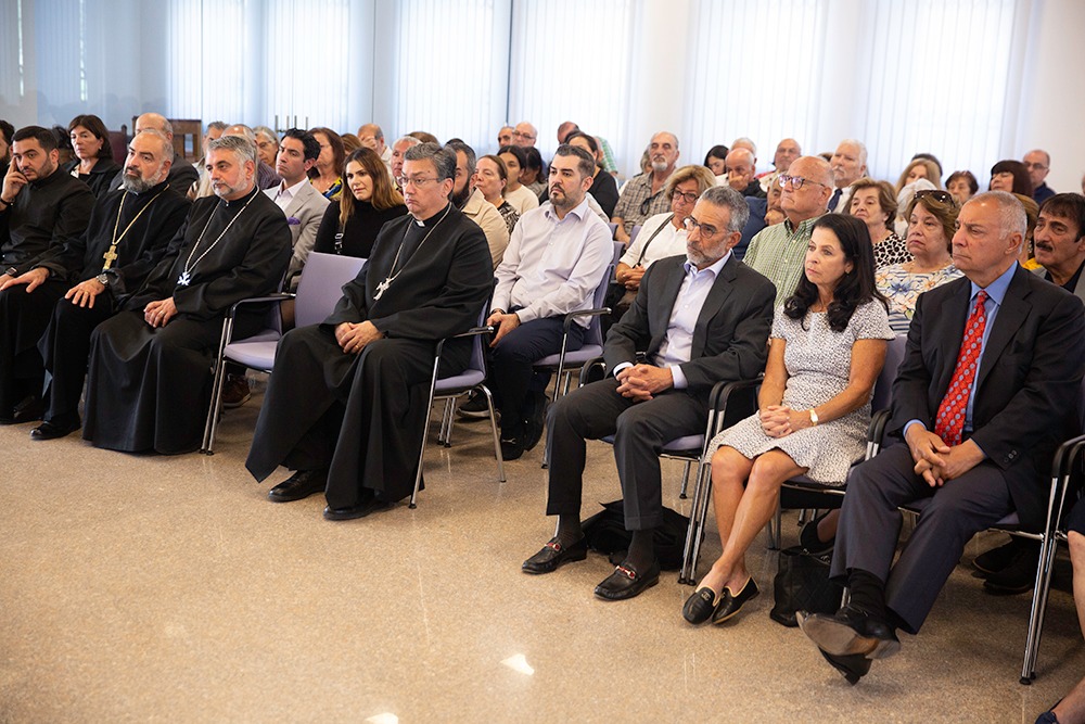 Ամենայն Հայոց Կաթողիկոսն ընդունեց ԱՄՆ Հայոց Արևելյան և Արևմտյան թեմերի ուխտավորներին (նկարներ) 14 AMN arevelyan arevmtyan tem 3