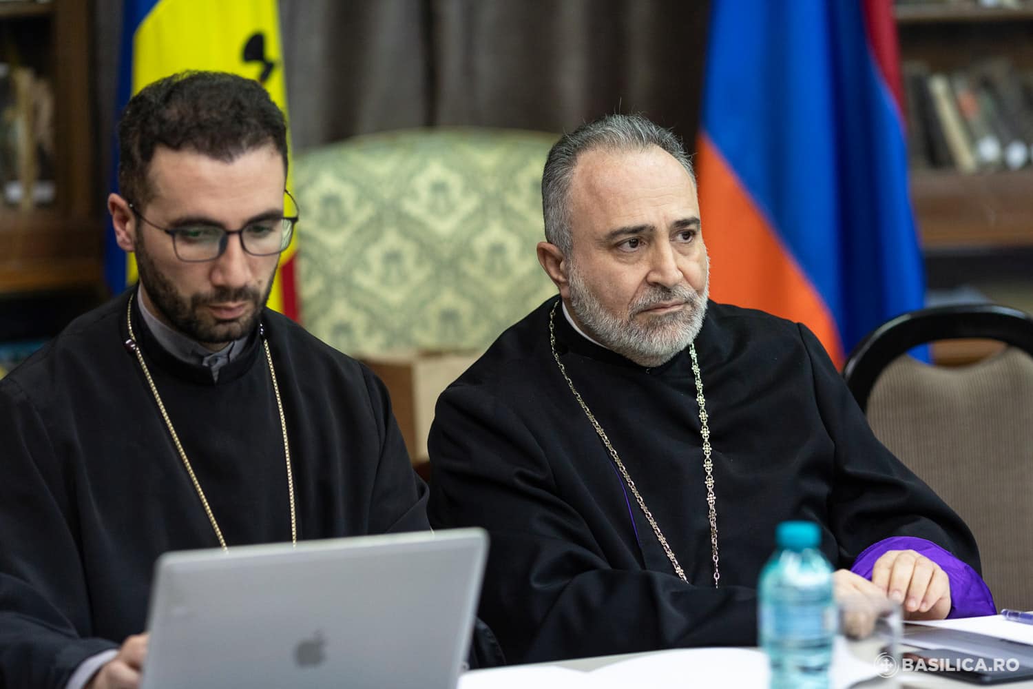 Բուխարեստում տեղի ունեցավ քննարկում՝ նվիրված Արցախի հոգևոր-մշակութային ժառանգության պահպանությանը և արցախահայերի սոցիալական կացությանը 12 Bukharest qnnarkum 1