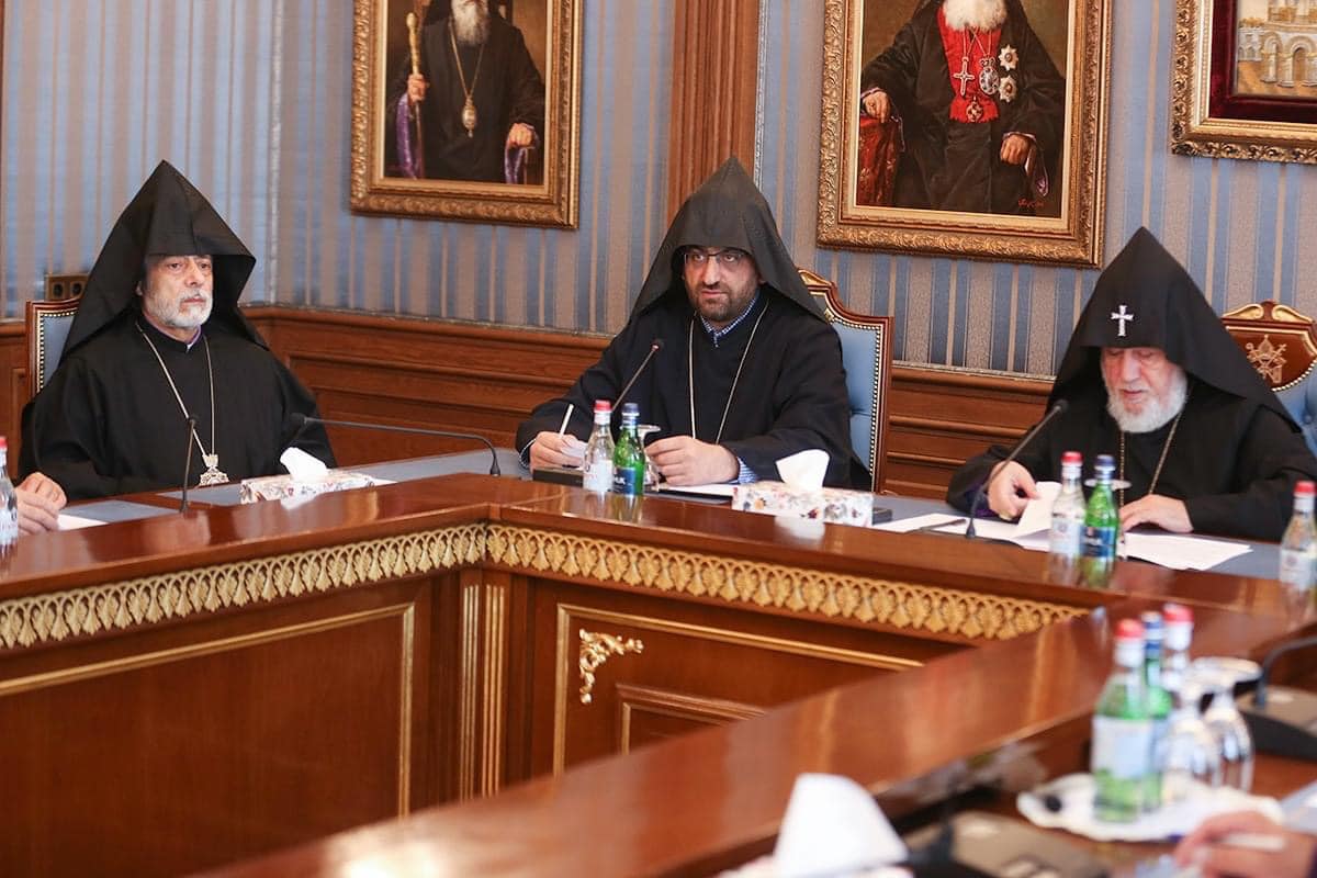 Մայր Աթոռ Սուրբ Էջմիածնում սկսվեց Գերագույն հոգևոր խորհրդի ժողովը (նկարներ) 16 GHK joghov avart 5