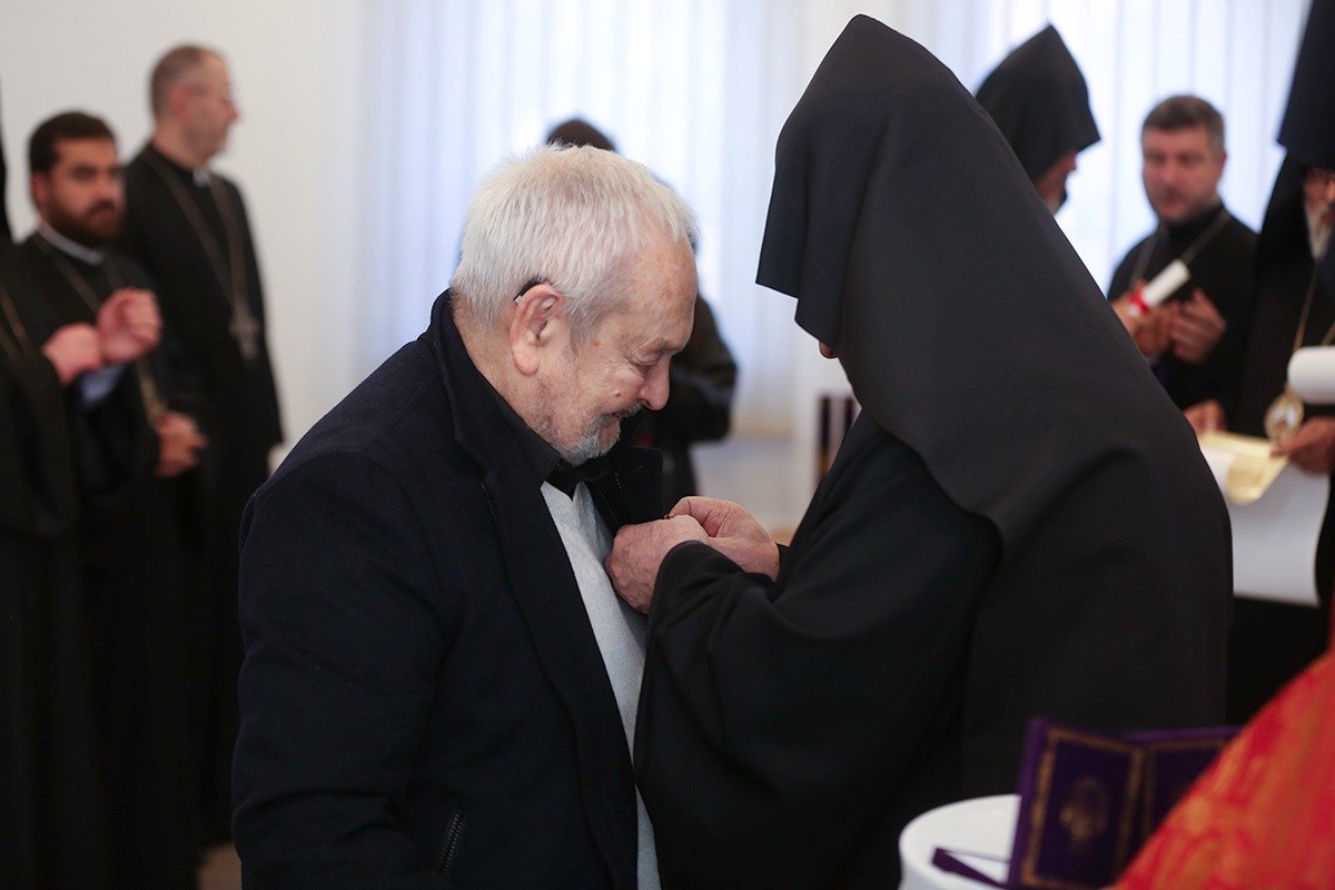 Shqnshanneri handznum 4