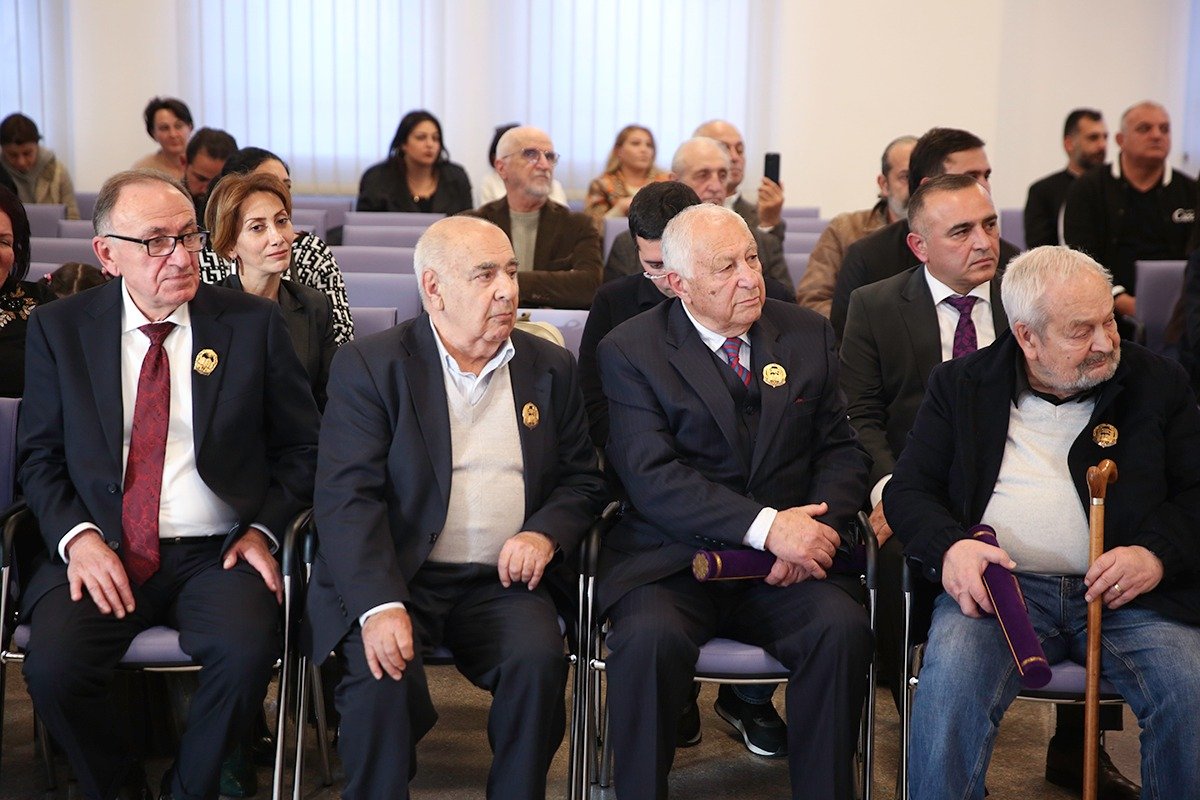 Shqnshanneri handznum 8