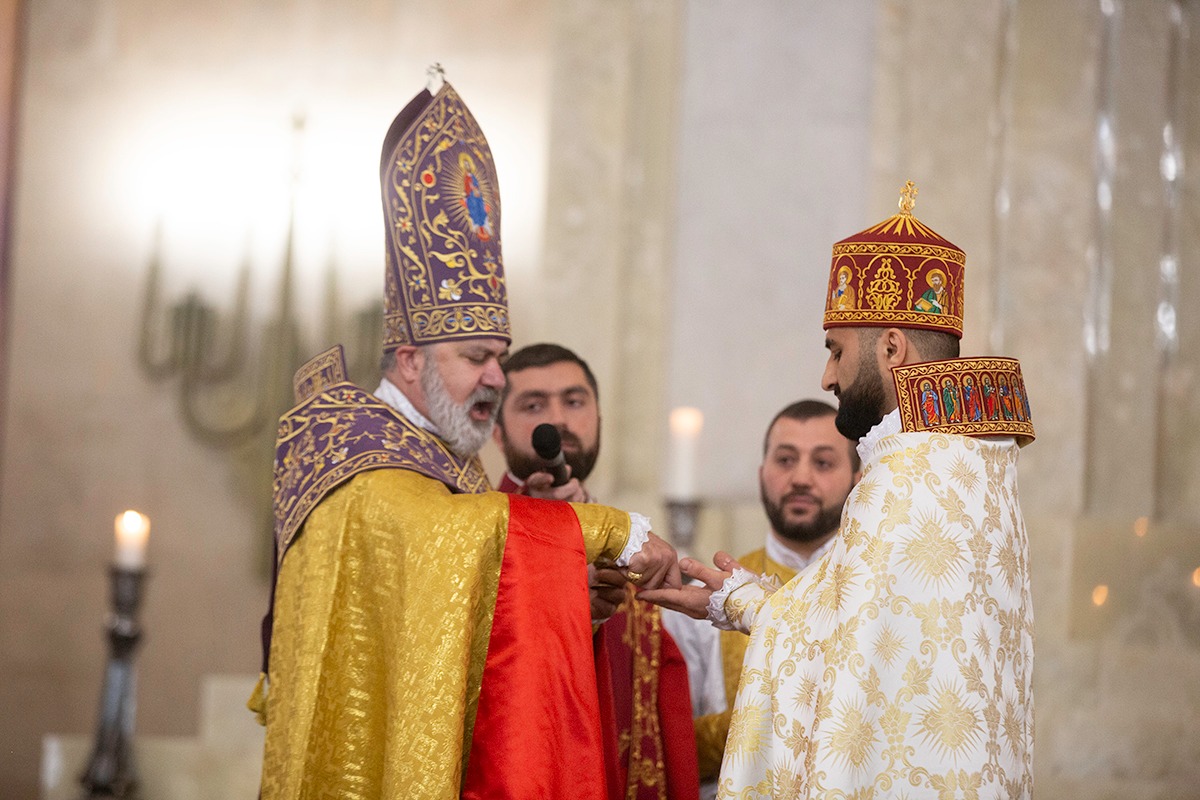 Երևանի Սուրբ Գրիգոր Լուսավորիչ մայր եկեղեցում տեղի ունեցավ քահանայական ձեռնադրություն (նկարներ) 32 Dzernadrutyun 22