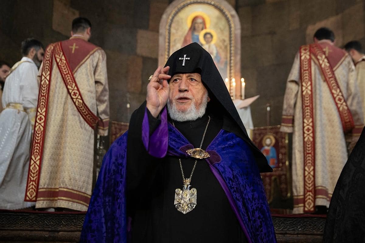 Սուրբ Հարության Ճրագալույցի Պատարագը Սուրբ Գայանե վանքում (նկարներ) 22 Chragaluc 11