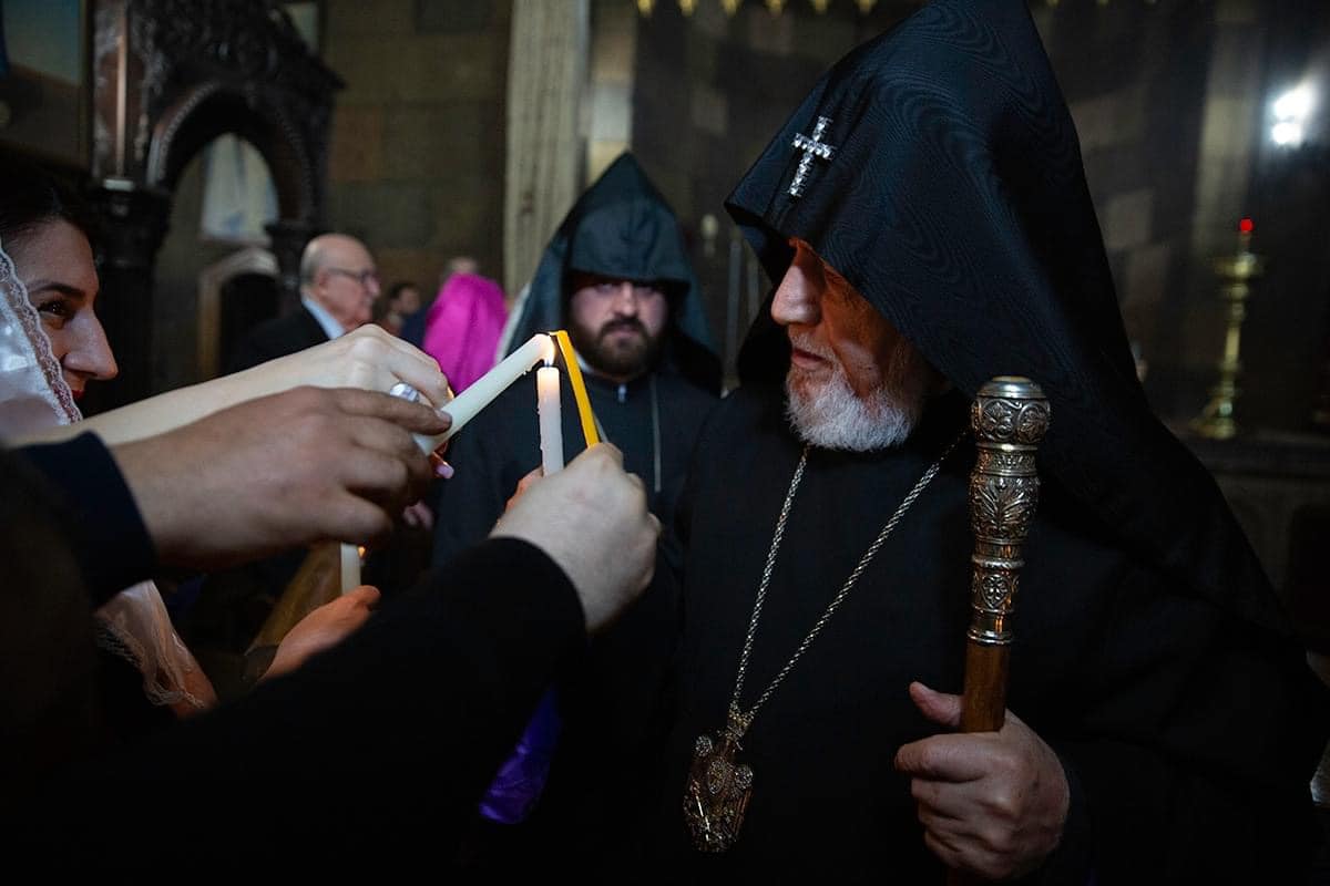 Սուրբ Հարության Ճրագալույցի Պատարագը Սուրբ Գայանե վանքում (նկարներ) 30 Chragaluc 19