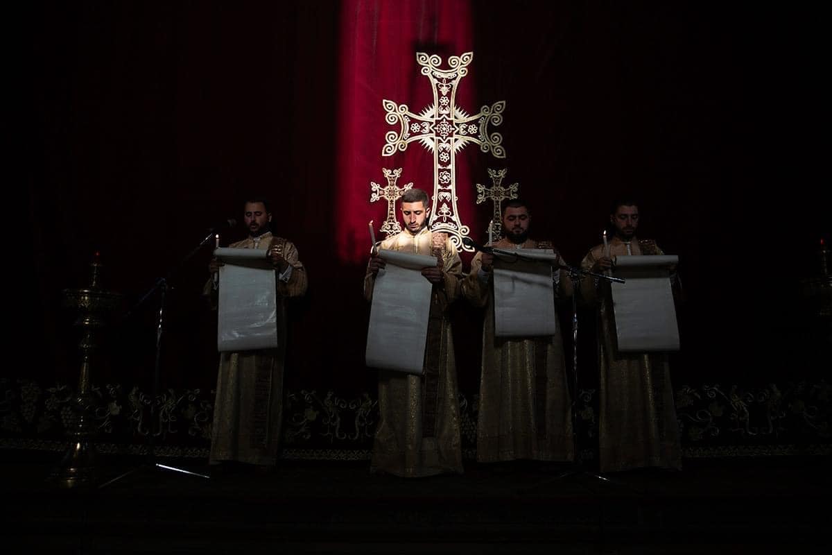 Սուրբ Հարության Ճրագալույցի Պատարագը Սուրբ Գայանե վանքում (նկարներ) 14 Chragaluc 3