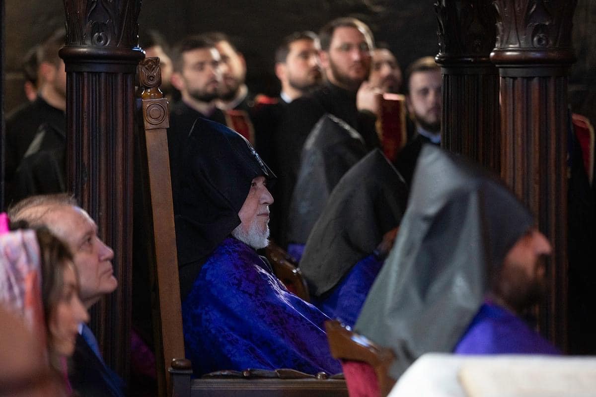 Սուրբ Հարության Ճրագալույցի Պատարագը Սուրբ Գայանե վանքում (նկարներ) 16 Chragaluc 5