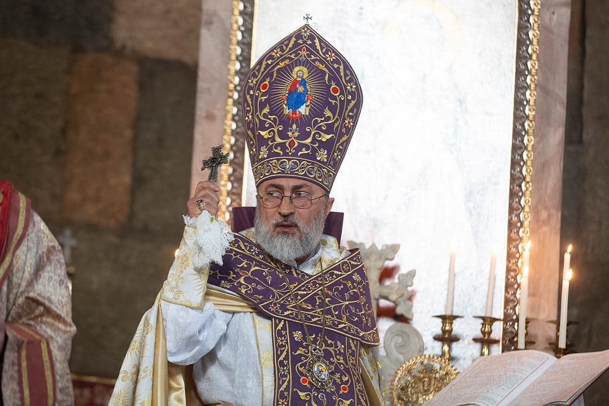 Սուրբ Հարության Ճրագալույցի Պատարագը Սուրբ Գայանե վանքում (նկարներ) 20 Chragaluc 9
