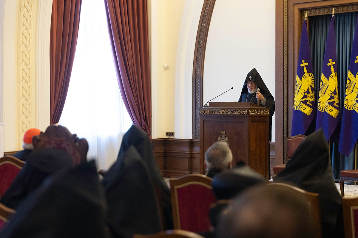 Մայր Աթոռ Ս. Էջմիածնում տեղի ունեցավ միջեկեղեցական պատվիրակությունների ու ներկայացուցիչների հանդիպում (նկարներ) 23 Mijekeghecakan patvirakutyun 24