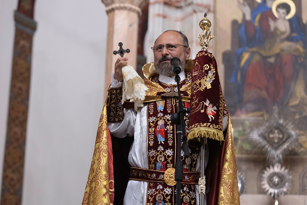 Կ. Պոլսի Հայոց Պատրիարքը Մայր Տաճարում մատուցեց Սուրբ Պատարագ (Նկարներ) 25 Sahak Patarag 14