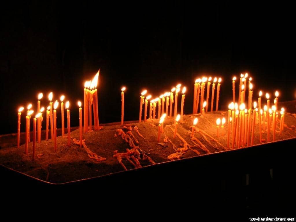 Հույսը վառում է բոլոր մարված մոմերը (առակ) 11 Huys momer
