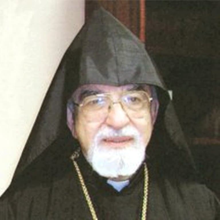 Կյանքից առհավետ հեռացել է Տ. Շնորհք ծայրագույն վարդապետ Գասպարյանը 58 shnorhq vardapet