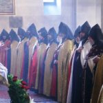Ինչպես դիմել հոգևորականին 13 Qahana