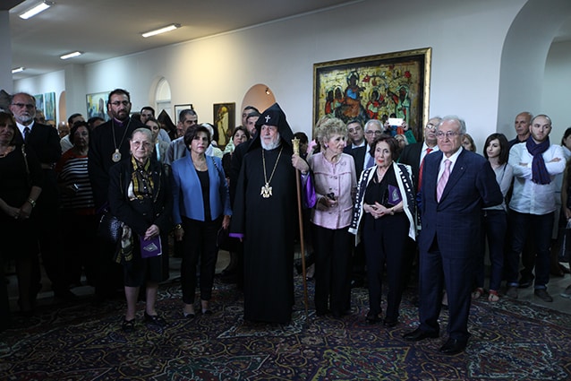 «Սրբալույս մյուռոն» խորագրով կերպարվեստի ցուցահանդես Մայր Աթոռ Ս. Էջմիածնում 11 29 exhibition 1