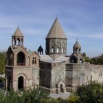 Վարդապետը հակադարձում է եկեղեցաշինության ընդդիմախոսներին 13 Mayr ator 13234