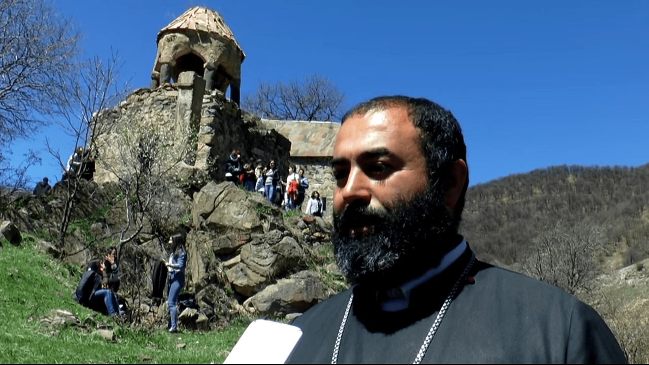 «Հանուն հայ զինվորի անվտանգության և մեր երկրի խաղաղության». Ուխտագնացոթյուն դեպի Սբ Հովհան Օձնեցի Հայրապետի դամբարան (տեսանյութ) 11 Ter Vrdanes