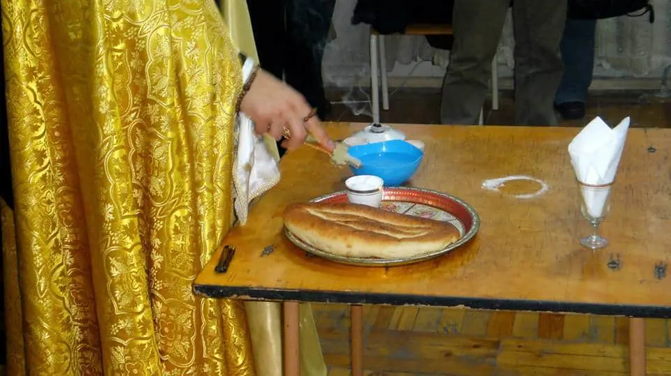 Սուրբ Ծննդյան տնօրհնեքի մասին 11 Tnorhneq