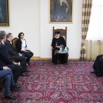 Ամենայն Հայոց Կաթողիկոսն ընդունեց Կաթոլիկ Եկեղեցու Ինսբրուքի թեմի կառավարչին 21 6 4 3