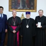 Ամենայն Հայոց Կաթողիկոսն ընդունեց Վատիկանի Գաղտնի արխիվների և Առաքելական գրադարանի ղեկավարին 12 30 3