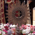 Տերունական խաչի մասունքը Խաչվերացի տոնին դուրս բերվեց Մայրավանքից. օրհնվեց աշխարհի չորս ծագերը 20 xach masunq