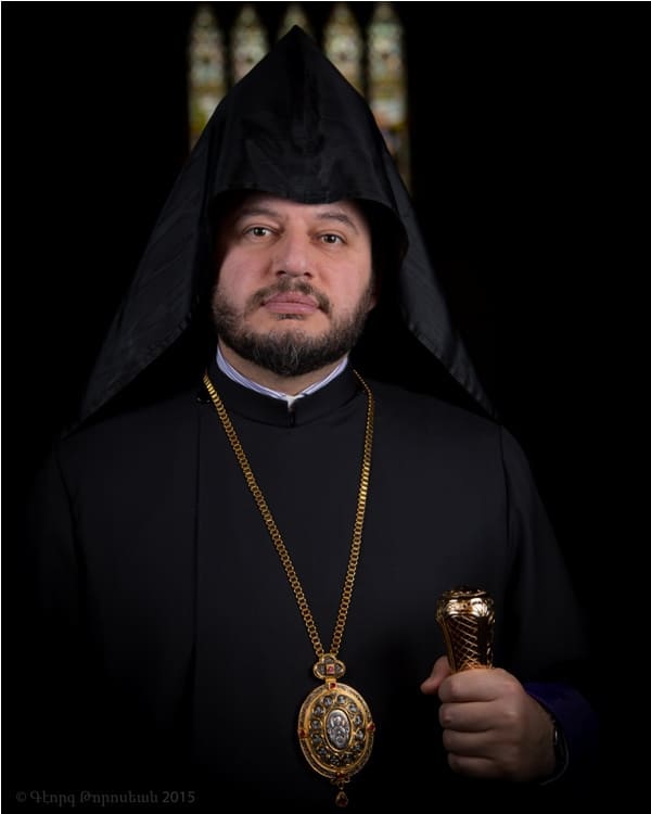 ԴՈՒՔ, ՈՐՊԵՍ ԿՈՒՅՐ ԱՌԱՋՆՈՐԴ, ՀՈՒՍԱՀԱՏՈՒԹՅՈՒՆԻՑ ԲՂԱՎՈՂ ԺՈՂՈՎՐԴԻՆ ՉԵՔ ԿԱՐՈՂ ԱՌԱՋՆՈՐԴ ԼԻՆԵԼ. ԿԱՆԱԴԱՀԱՅՈՑ ԹԵՄԻ ԱՌԱՋՆՈՐԴ 11 Abgar eps.987