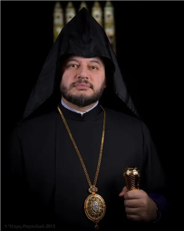 ԴՈՒՔ, ՈՐՊԵՍ ԿՈՒՅՐ ԱՌԱՋՆՈՐԴ, ՀՈՒՍԱՀԱՏՈՒԹՅՈՒՆԻՑ ԲՂԱՎՈՂ ԺՈՂՈՎՐԴԻՆ ՉԵՔ ԿԱՐՈՂ ԱՌԱՋՆՈՐԴ ԼԻՆԵԼ. ԿԱՆԱԴԱՀԱՅՈՑ ԹԵՄԻ ԱՌԱՋՆՈՐԴ 1 Abgar eps.987