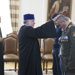 Ամենայն Հայոց Կաթողիկոսն իր օրհնությունը բաշխեց Հնդկաստան բուժման մեկնող երեք զինվորականների (նկարներ) 18 10 1 3