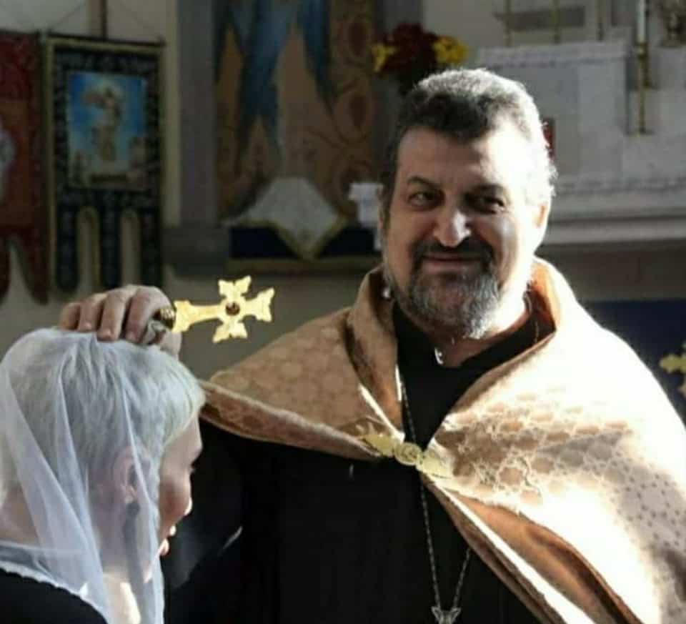 Մահացել է Տեր Կորյուն ավագ քհն. Մարտիրոսյանը 11 Ter Koryun qahan