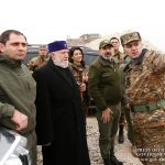 Ամենայն Հայոց Կաթողիկոսն այցելել է պետական սահմանի պահպանության տեղամաս ու մարտական դիրքեր (նկարներ) 13 30.12.2019 02